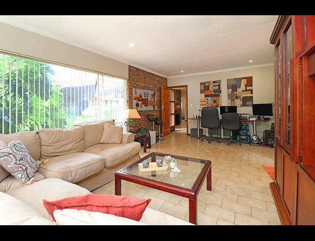 3 BEDROOM HOUSE FOR SALE IN BRUMA